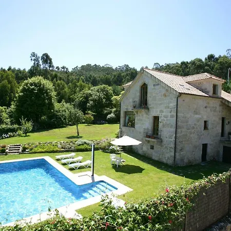 Villa Sleeps 8 Pool Wifi T802833
