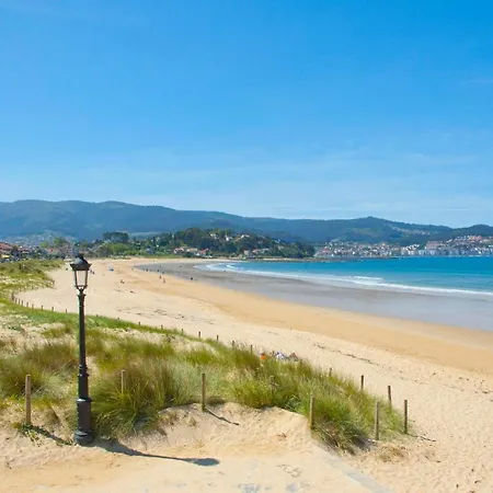 Villa Sleeps 8 Pool Wifi T802833